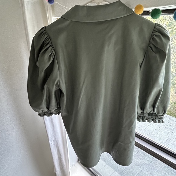 NEW DOLAN Puff-Sleeve Faux Leather Blouse XS Green - Picture 4 of 4
